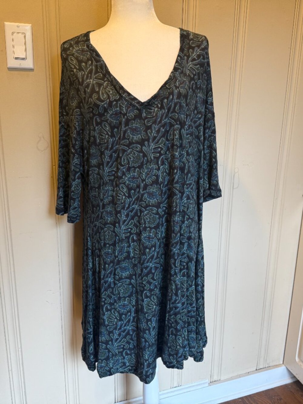 NATURAL LIFE Black and Teal Floral Mini Dress - Picture 5 of 8